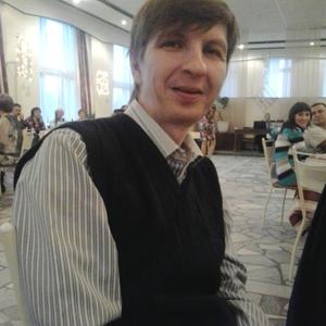 Парни в Перми: Олег, 52 - ищет девушку из Перми