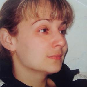 Девушки в Уссурийске: Юлия, 46 - ищет парня из Уссурийска