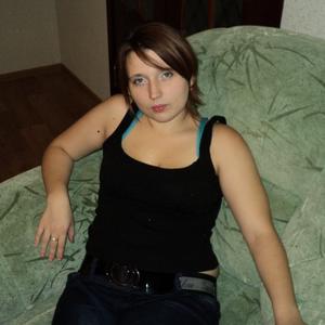 Девушки в Ульяновске: Елена, 34 - ищет парня из Ульяновска