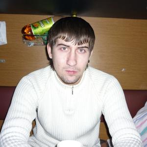 Парни в Сыктывкаре: Михаил, 35 - ищет девушку из Сыктывкара