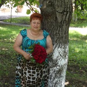 Девушки в Георгиевске: Ирина, 72 - ищет парня из Георгиевска