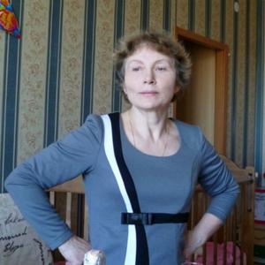 Ирина, 72 года, Санкт-Петербург