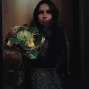 Девушки в Саратове: Ольга, 45 - ищет парня из Саратова
