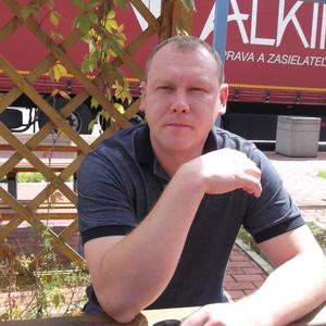Парни в Калининграде: Евгений , 46 - ищет девушку из Калининграда