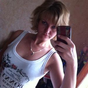 Девушки в Зеленограде: Nastiatinka, 38 - ищет парня из Зеленограда