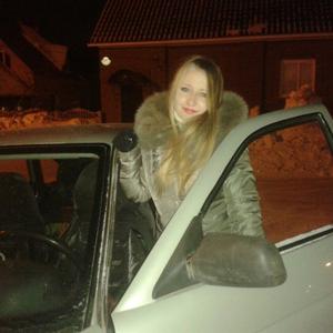Девушки в Челябинске: Ника, 28 - ищет парня из Челябинска