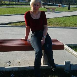 Девушки в Новосибирске: Елена  Пашкова, 54 - ищет парня из Новосибирска
