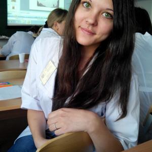 Девушки в Челябинске: Ирина, 27 - ищет парня из Челябинска