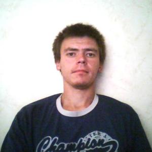 Антон, 39 лет, Киров