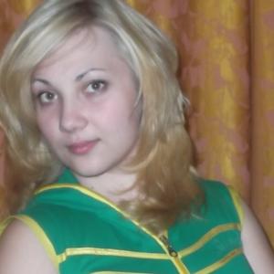 Девушки в Волгограде: Ксения, 36 - ищет парня из Волгограда