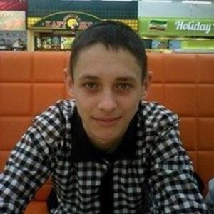 Виталий, 28 лет, Челябинск