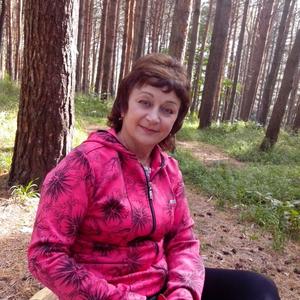 Девушки в Кисловодске: Надежда, 62 - ищет парня из Кисловодска