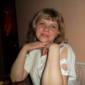 Девушки в Усть-Илимске: Лариса, 49 - ищет парня из Усть-Илимска