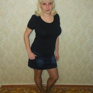 Девушки в Мурманске: Евгения, 39 - ищет парня из Мурманска