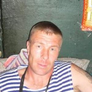 Evgenii, 47 лет, Белово