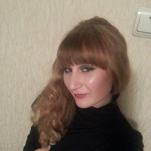 Девушки в Тольятти: Ксения, 31 - ищет парня из Тольятти