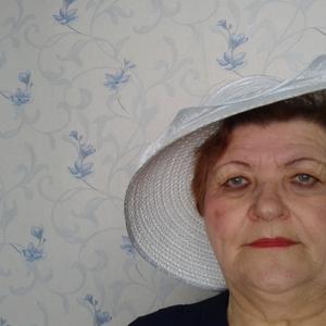 Девушки в Оренбурге: Тина, 76 - ищет парня из Оренбурга