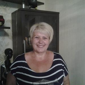 Девушки в Ейске: Ольга, 58 - ищет парня из Ейска