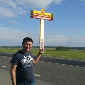 Парни в Кызыле: Айдыс, 41 - ищет девушку из Кызыла