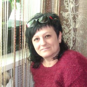 Девушки в Волгограде: Лариса, 54 - ищет парня из Волгограда