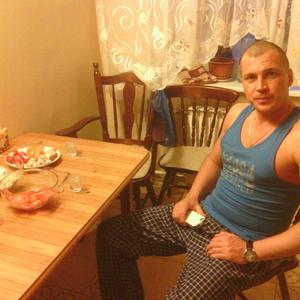 Парни в Нижнекамске: Сергей, 44 - ищет девушку из Нижнекамска