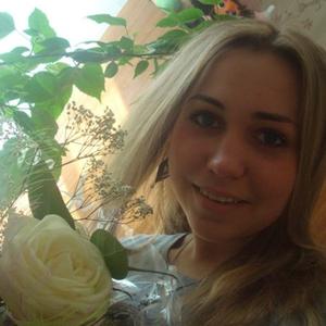 Девушки в Череповце: Оксана, 31 - ищет парня из Череповца