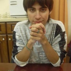 Парни в Череповце: Артём, 31 - ищет девушку из Череповца