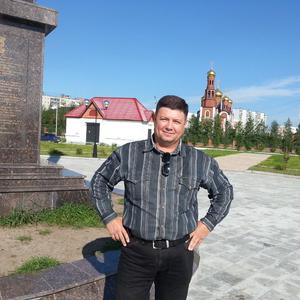 Парни в Нижневартовске: Олег, 53 - ищет девушку из Нижневартовска