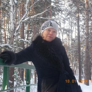 Девушки в Бердске: Светлана, 58 - ищет парня из Бердска