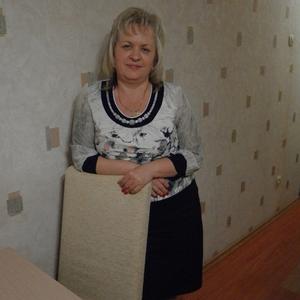 Девушки в Уссурийске: Елена Шелыгина, 62 - ищет парня из Уссурийска