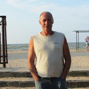 Парни в Тамбове: Сергей, 61 - ищет девушку из Тамбова