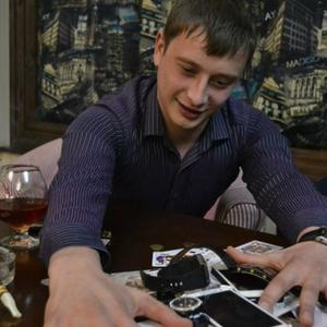 Парни в Томске: Руслан, 33 - ищет девушку из Томска