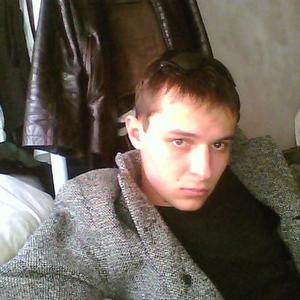 Илья, 27 лет, Брянск