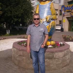 Парни в Оренбурге: Александр Х., 54 - ищет девушку из Оренбурга