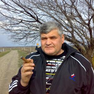 Геннадий, 58 лет, Майкоп