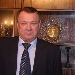Виталий, 68 лет, Якутск