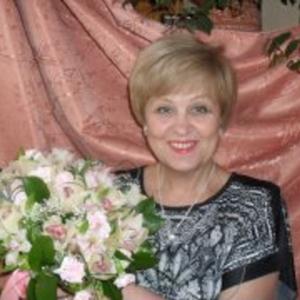 Елена, 70 лет, Пермь