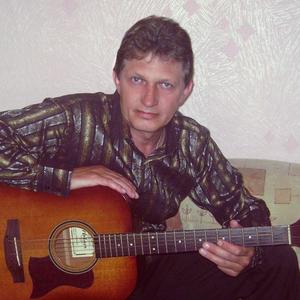 Виктор, 57 лет, Альметьевск
