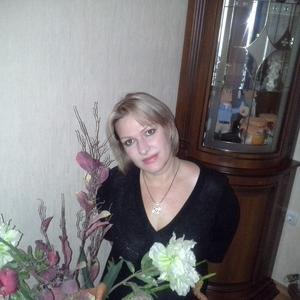 Алена, 48 лет, Казань
