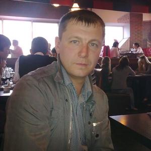 Парни в Магнитогорске: Алексей Конев, 44 - ищет девушку из Магнитогорска