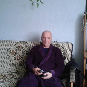 Дмитрий, 64 года, Киров
