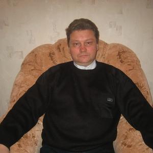 Виталий, 58 лет, Барнаул
